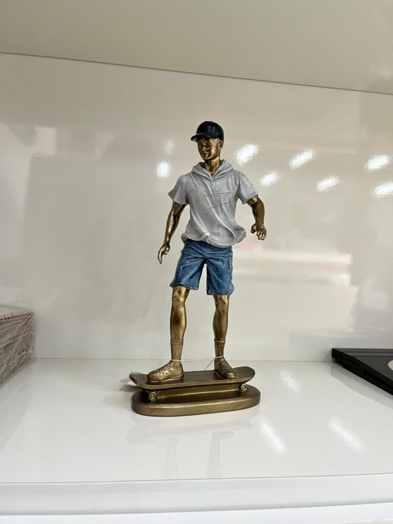Estatueta Skatista