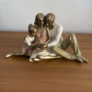 Estátua Casal Menina